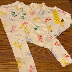 Disney Baby gap Mickey Mouse & Minnie Mouse 100% organic pj set